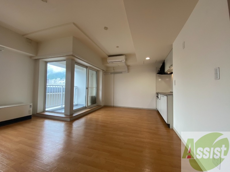 居室・リビング　広くてキレイなお部屋が広がっていて、充実した生活が送れそう。