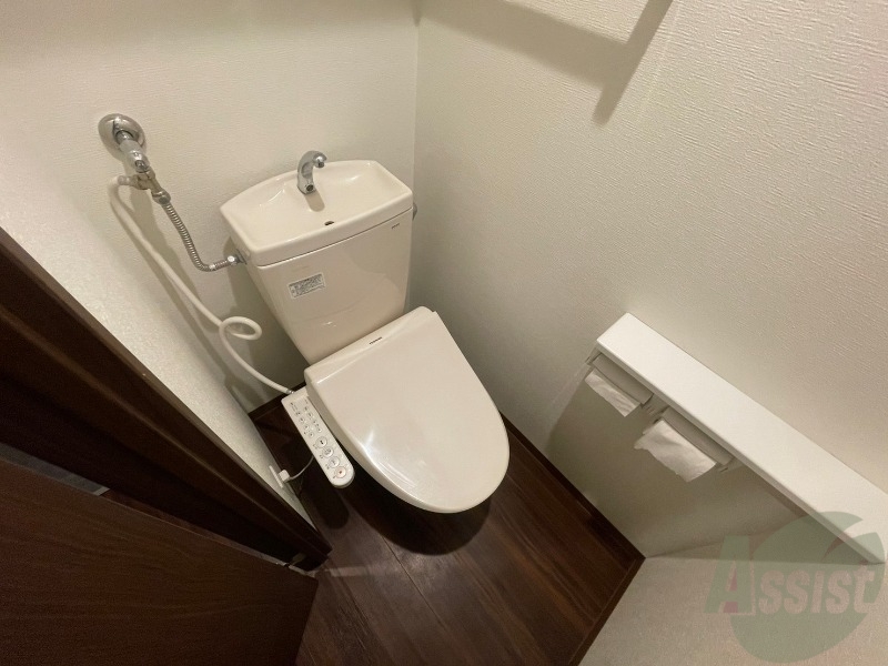トイレ　トイレです。ウォシュレット付を探している方、おすすめです。