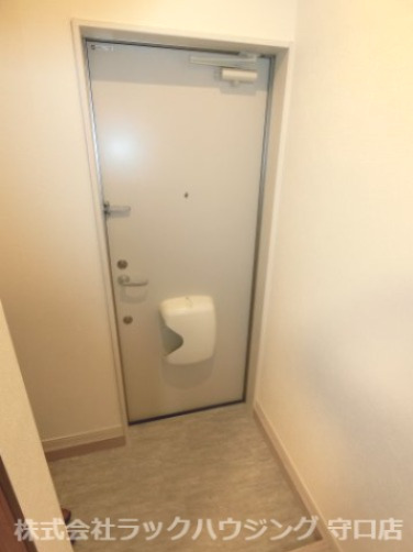 玄関　【お部屋さがしはラックハウジングにお問合せ下さいませ♪】