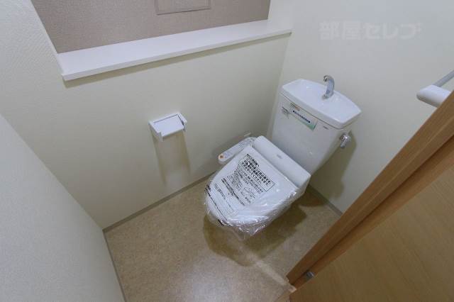 トイレ　清潔感の有るお手洗いです。