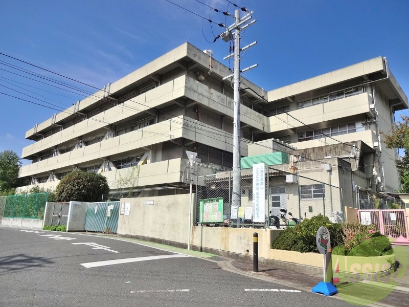 小学校　江坂大池小学校（小学校）まで188m