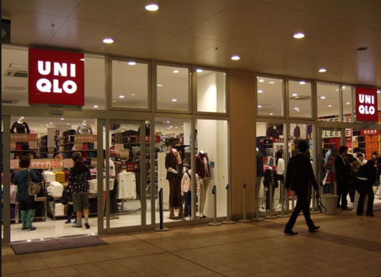 ショッピングセンター　ユニクロLaLaテラス南千住店（ショッピングセンター）まで649m