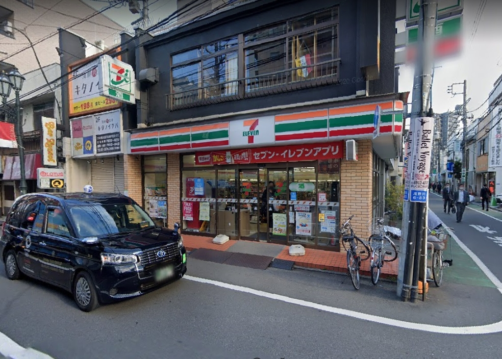 コンビニ　セブンイレブン 北区滝野川6丁目店（コンビニ）まで318m