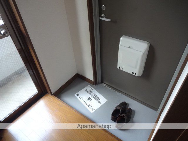 飯島ハイツの玄関写真