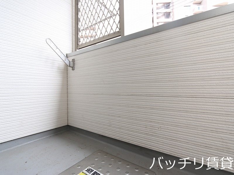 バルコニー　同シリーズの別号室の画像。現況優先
