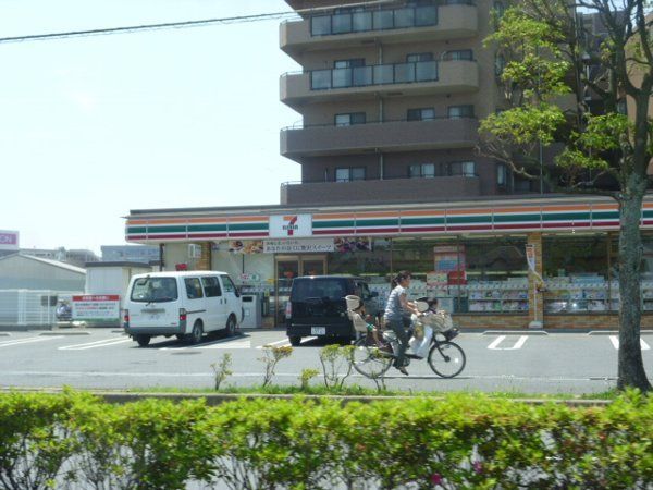 コンビニ　セブンイレブン船橋本町7丁目店（コンビニ）まで392m