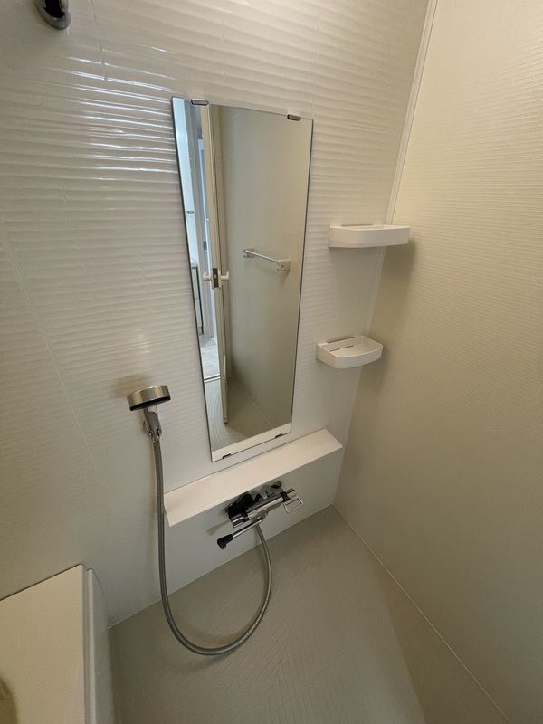 洗面設備　現状優先とし写真は参照とする。