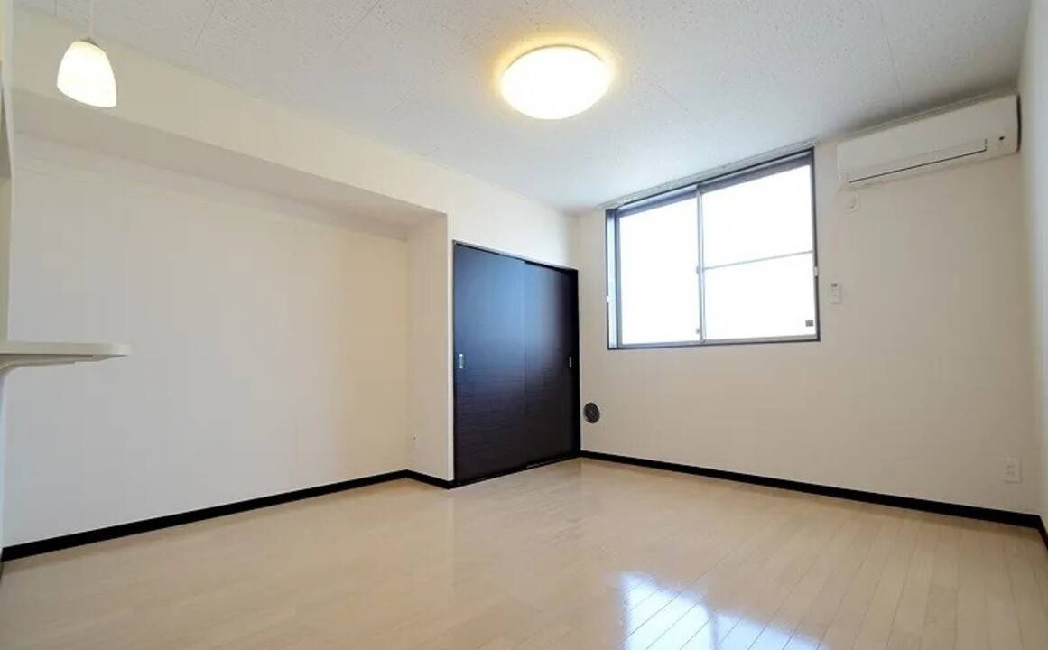 居室・リビング　洋室