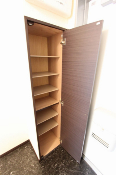 玄関　※別部屋の写真です