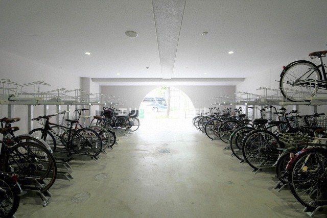 駐車場　駐輪場