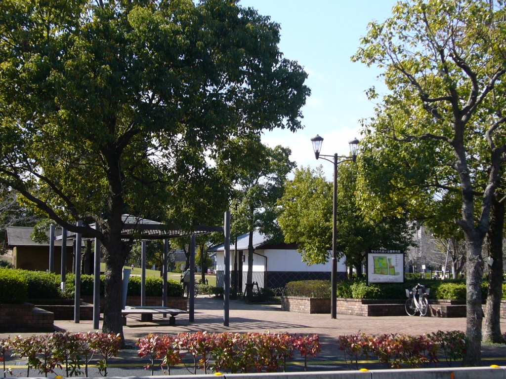 公園　守山町公園（公園）まで641m