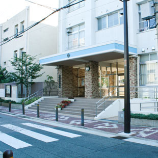 小学校　大阪市立梅香小学校（小学校）まで257m