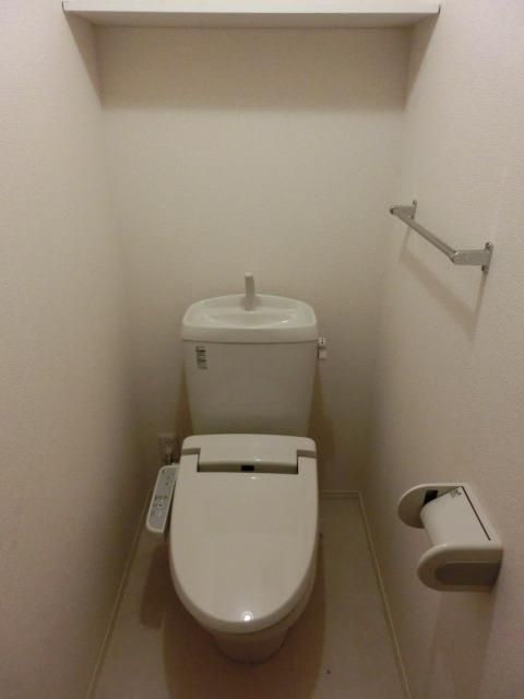 【流山市西平井のアパートのトイレ】