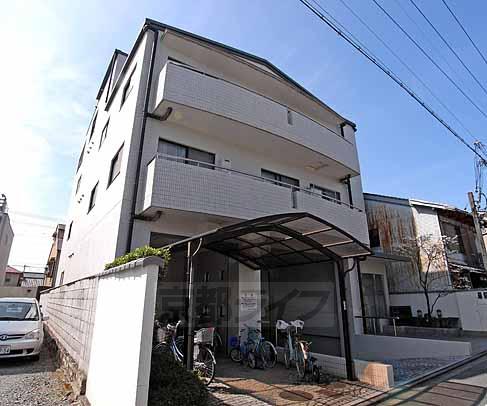 京都市北区紫竹東大門町のマンションの建物外観