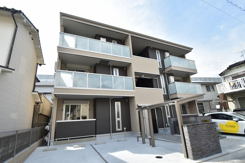 安芸郡海田町曙町のマンションの建物外観