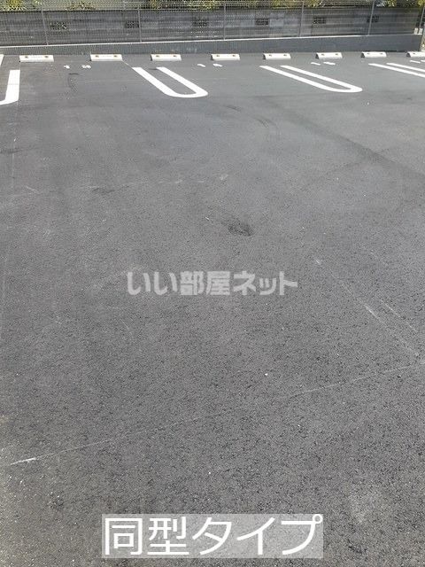 【メティスの駐車場】