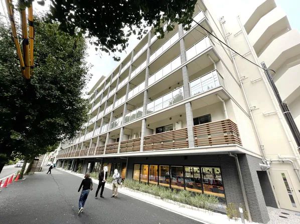 渋谷区代々木のマンションの建物外観