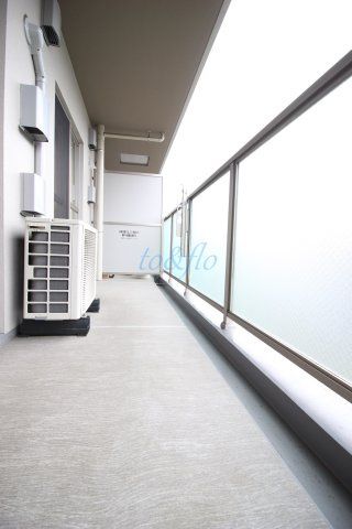 【川崎市高津区上作延のマンションのバルコニー】