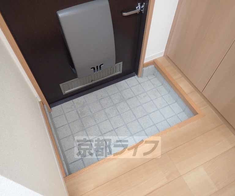 玄関　シューズボックスあります。