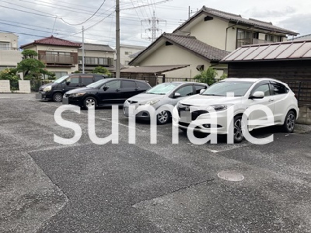 駐車場　敷地内駐輪場完備。（要確認）
