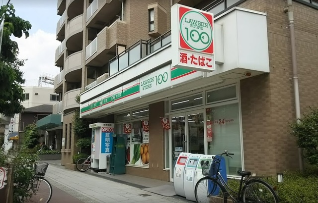 コンビニ　ローソンストア100東住吉田辺店（コンビニ）まで628m