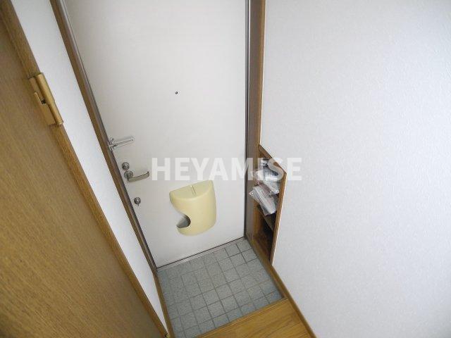 玄関　※反転間取りの別の階のお部屋の画像です※現況を優先します