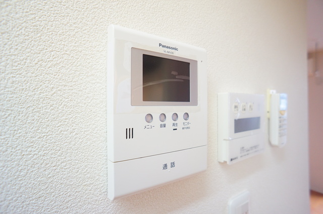 セキュリティ　ＴＶモニター付インターホンがあるので訪問者が一目でわかります