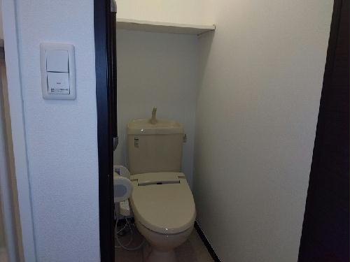 トイレ　温水便座付き♪