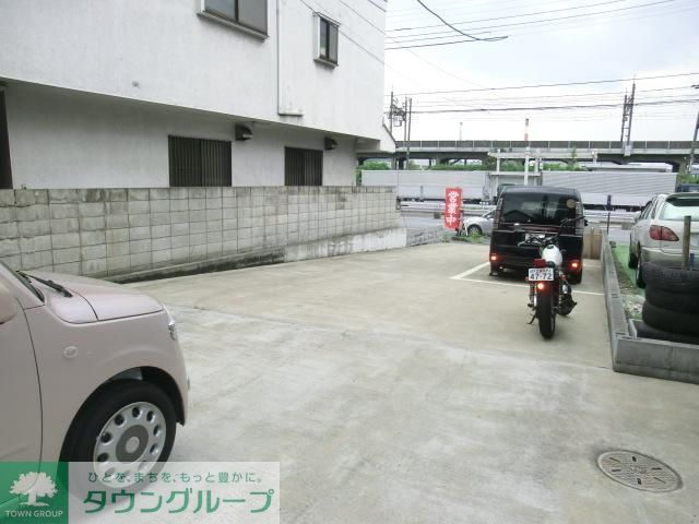 駐車場　敷地内駐車場