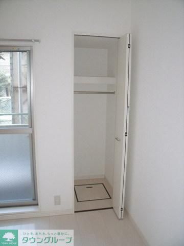 収納　クローゼット付き