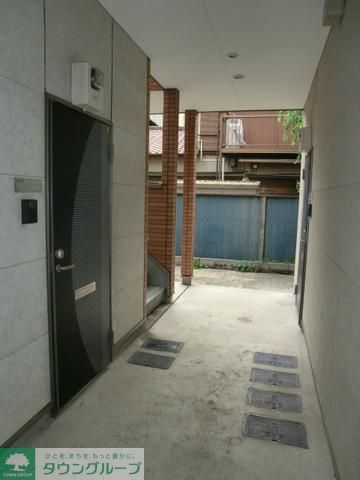 エントランス　共用の廊下です