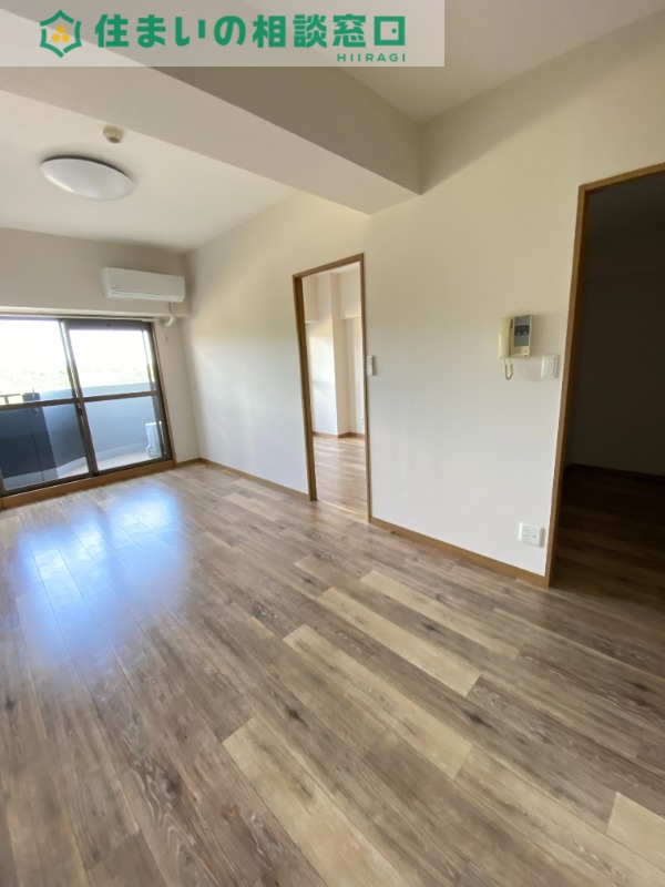 居室・リビング　同型