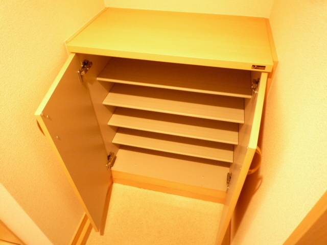 玄関　下駄箱
