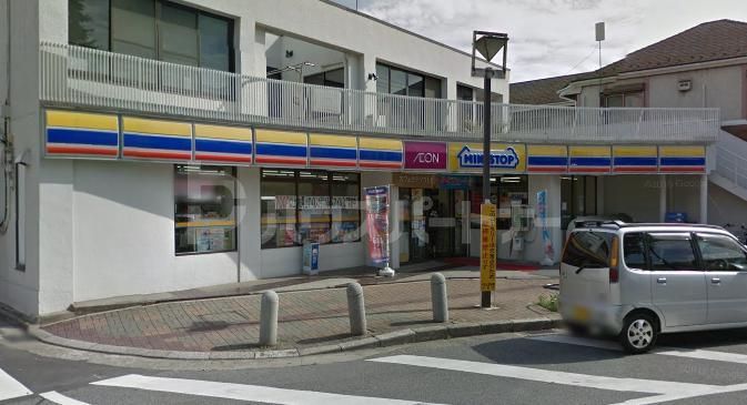 コンビニ　ミニストップみどり台駅前店（コンビニ）まで270m