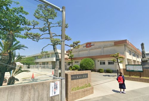 小学校　柳川市立蒲池小学校（小学校）まで876m