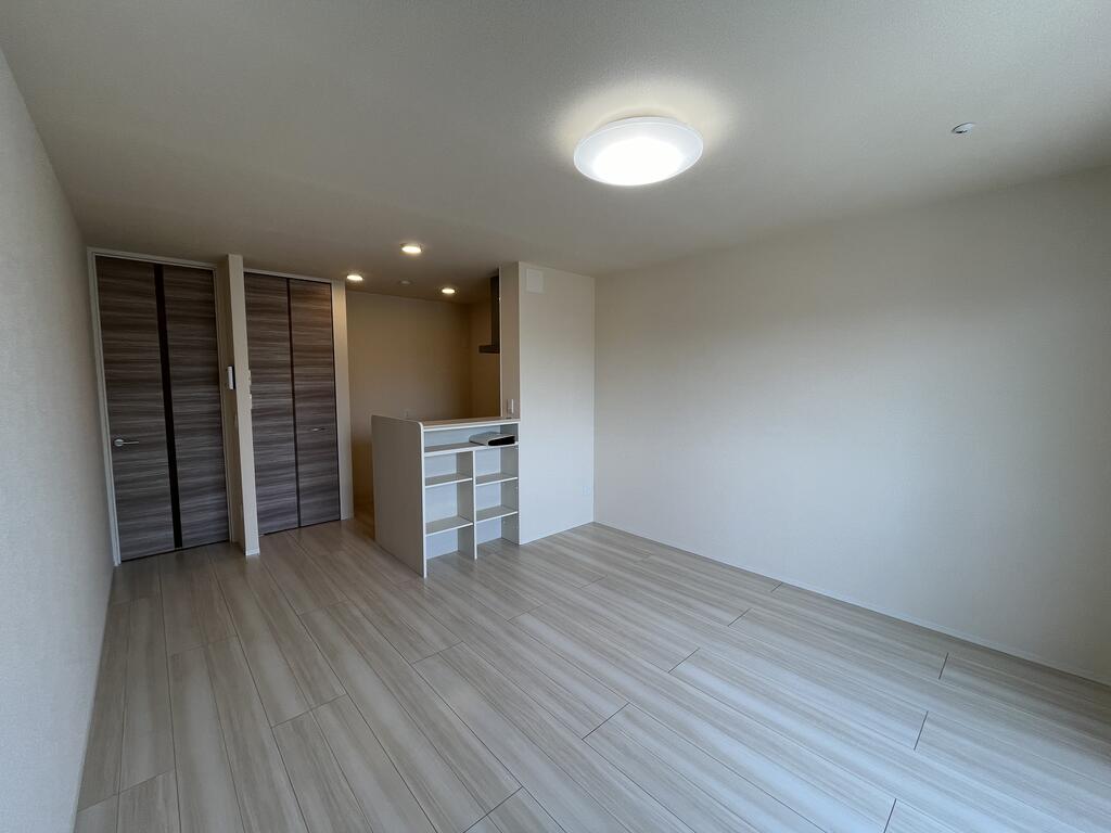 居室・リビング　※同タイプ写真