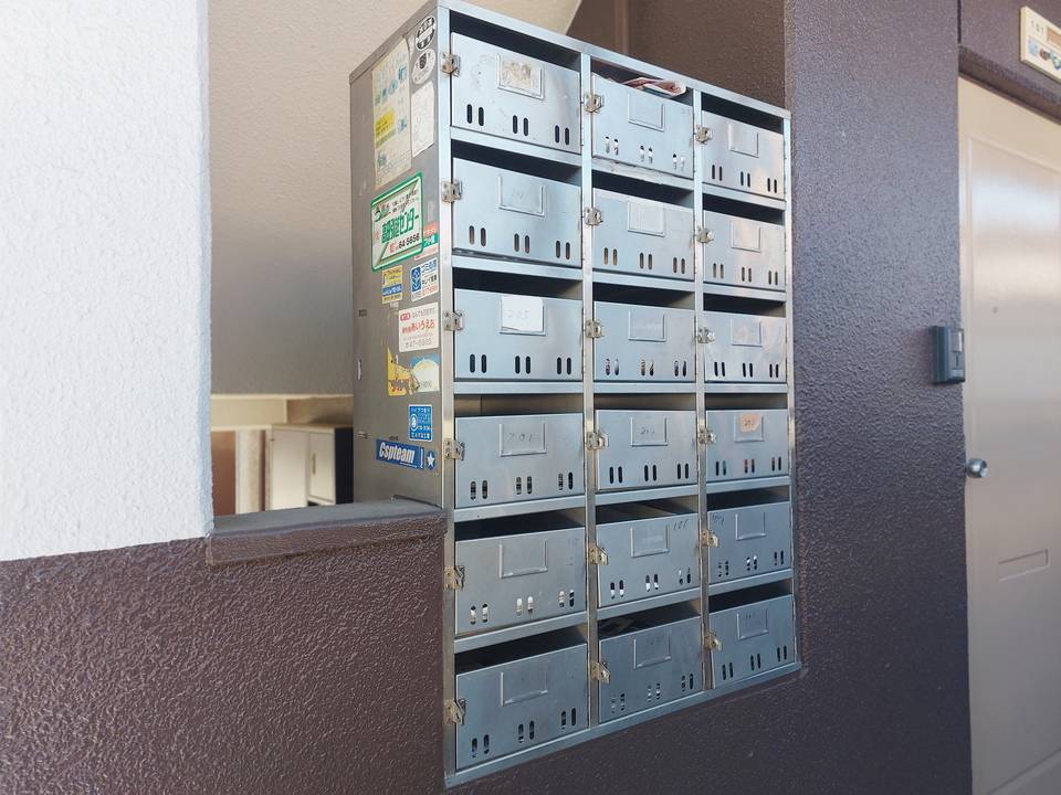 エントランス　メールBOX