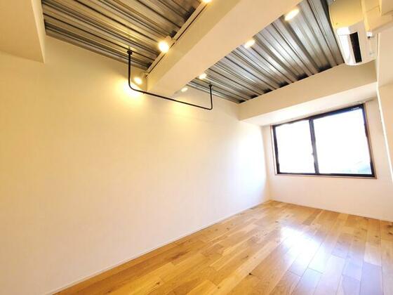 その他　※別部屋の参考写真となります。（反転）