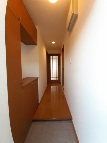 玄関　落ち着いた玄関です