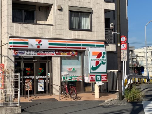 コンビニ　セブンイレブン 横浜長津田駅前店（コンビニ）まで650m