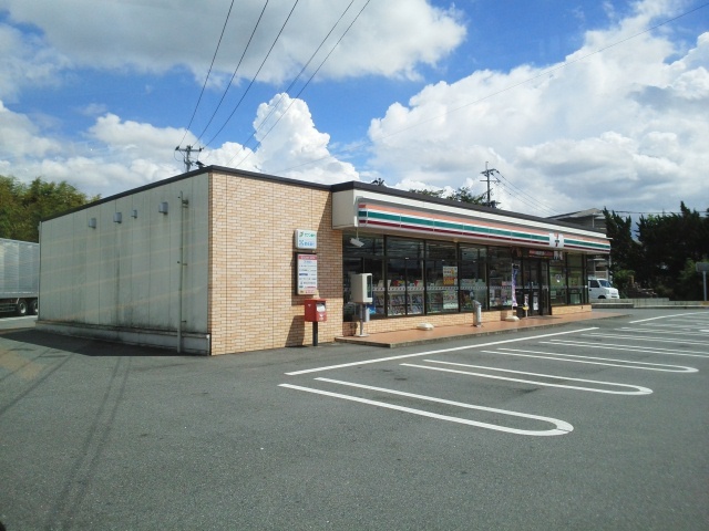 コンビニ　セブンイレブン小山店（コンビニ）まで600m