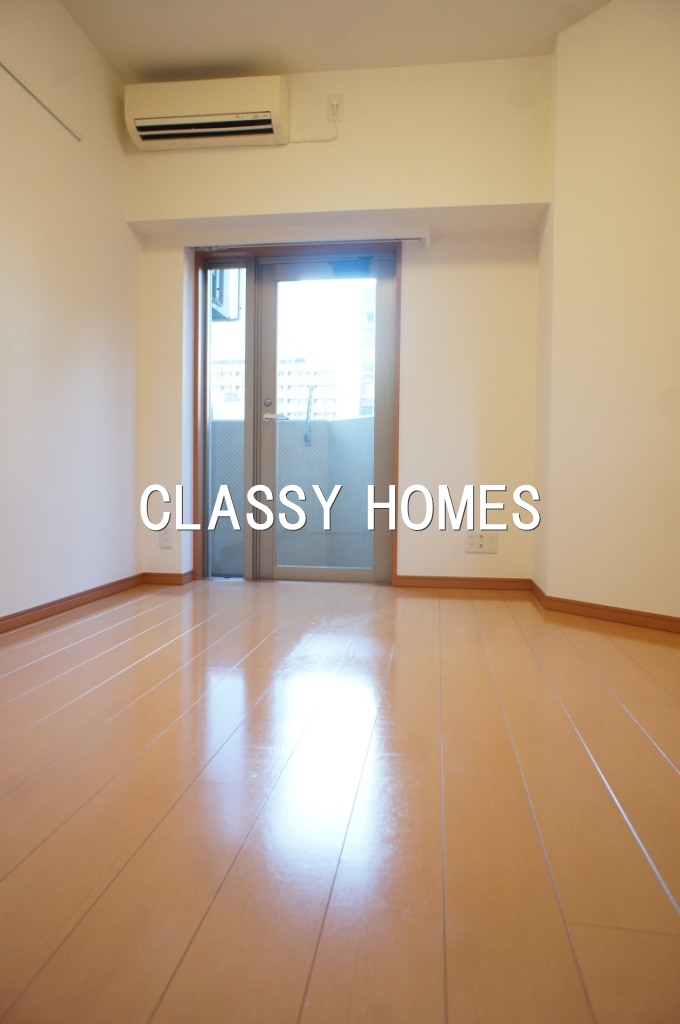 居室・リビング　2006年竣工　分譲賃貸マンション：居室