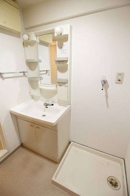 洗面設備　同物件の別のお部屋です