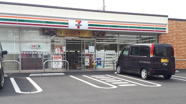 コンビニ　セブンイレブン武蔵村山学園店（コンビニ）まで379m