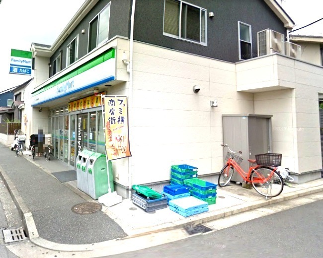 コンビニ　ファミリーマートムサシヤ磯子店（コンビニ）まで584m