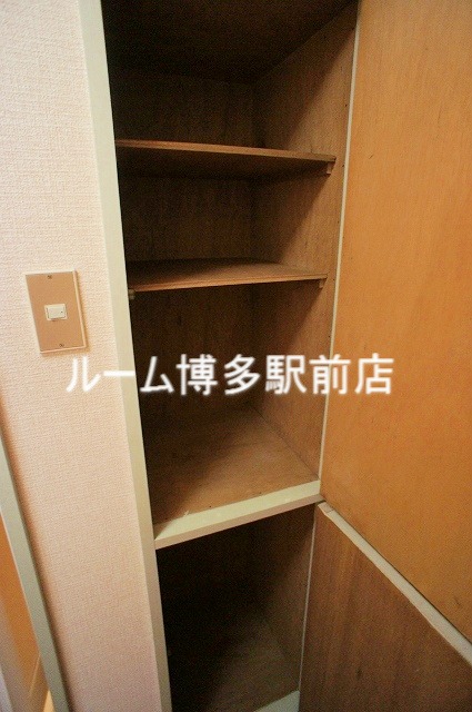 玄関　別号室
