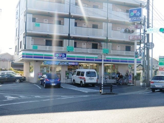 コンビニ　スリーエフ（コンビニ）まで210m