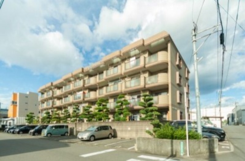 建物外観　最寄り駅まで徒歩圏内の物件です！