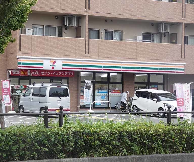 コンビニ　セブンイレブン京都葛野大路三条店（コンビニ）まで120m
