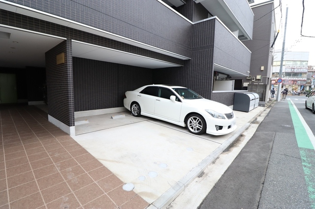 駐車場　駐車場